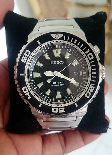 Seiko__Caesar__Kinetic_SKA383P1_Diver_200m