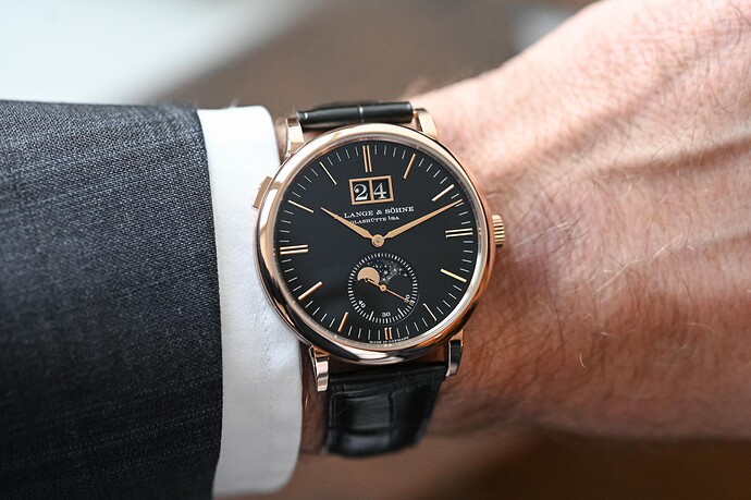 Lange-Sohne-Saxonia-Moonphase-Pink-Gold-Review-2 (1)