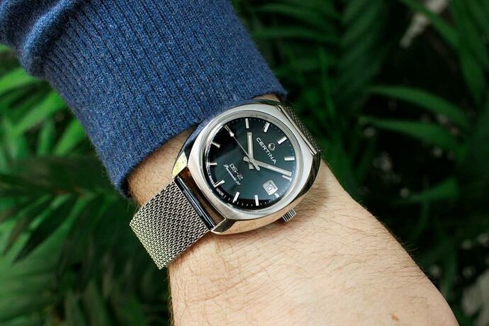 Certina-DS-2-Horas-y-Minutos-5-768x512