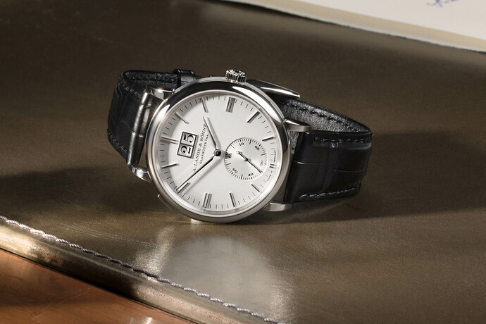 A-Lange-Sohne-Saxonia-Saxonia-Outsize-Date-Silver-Dial-2020-7