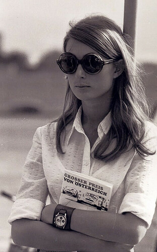 nina+rindt+universal+geneve