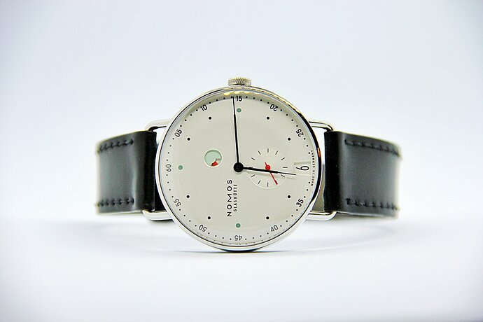 Nomos Metro