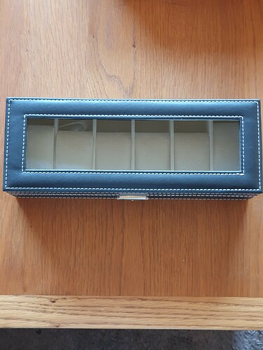 6 horloge box