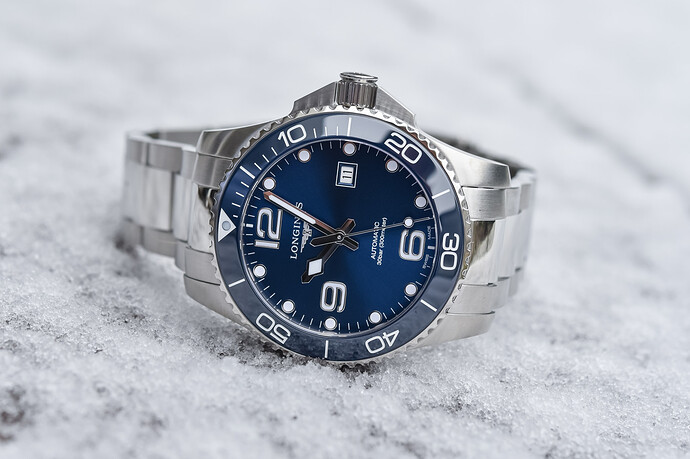 Longines-HydroConquest-43mm-blue-dial-ceramic-bezel-L3.782.4.96.6-review-3