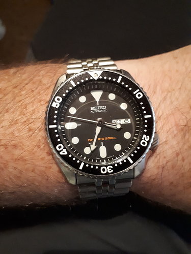 15730508112777363212726915003449
