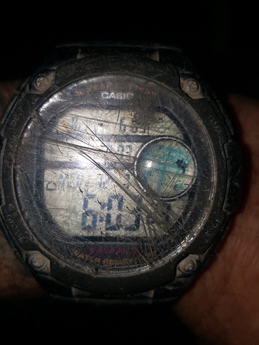 1607317164557655913808