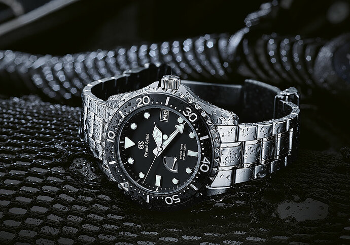 GrandSeiko_SpringDrive_Diver_reclining_1000