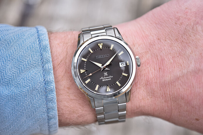 Seiko-Alpinist-Prospex-Modern-Interpretation-SPB243J1-grey-review-3