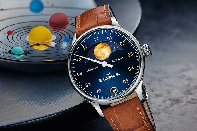 MeisterSinger-Lunascope-Gold-Golden-Moon-Indication-Single-hand-2