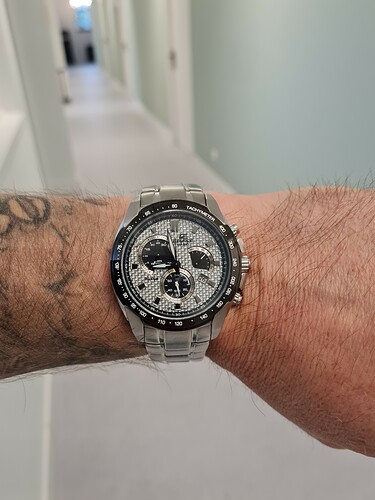 16904410401623038384030604837121