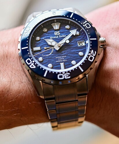 grand-seiko-evolution-9-diver-200m-spring-drive-titanium-blue-ushio-slga023-hands-on-2~2
