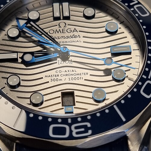 Omega Seamaster Diver 300 (2)
