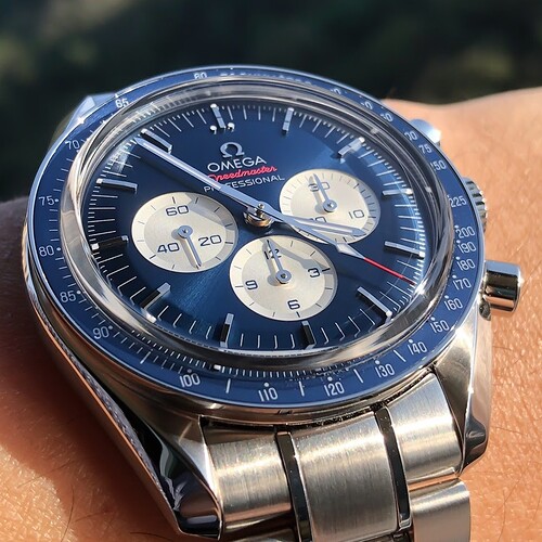 omega_5978271-01