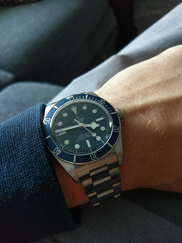 IMAG2102