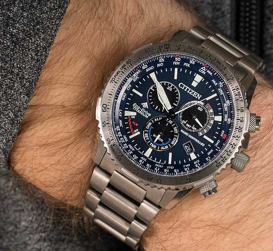 srebrny-zegarek-citizen-radio-controlled-cb5010-81l-7
