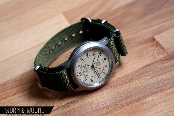 SEIKO5_Strapped
