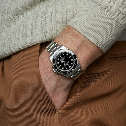 008_Submariner-Non-Date-Stainless-Steel-Gents-114060
