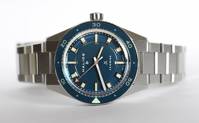 BlueSapphDive_6e863e99-48ce-48a1-abdb-767eda370b8b_1920x