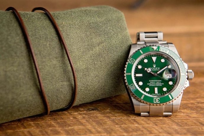 Rolex-Submariner-Hulk-Green-Beast-Watch-Review