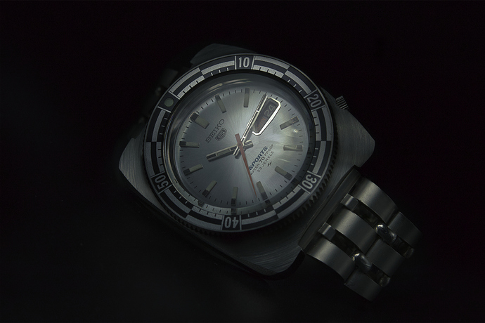 Rally_Dark1