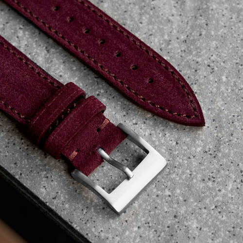 webOxblood-suede-details_1250x
