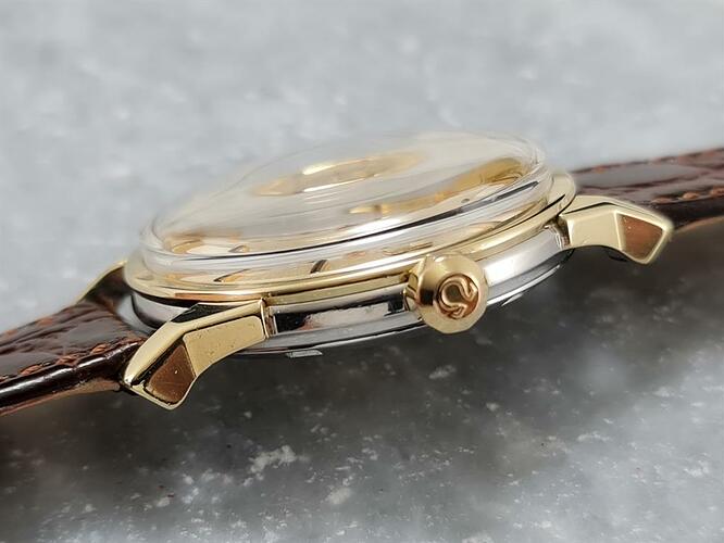 omega-constellation-automatic-date-pie-pan-steel-gold-168005-spider-lugs-1961-13_medium