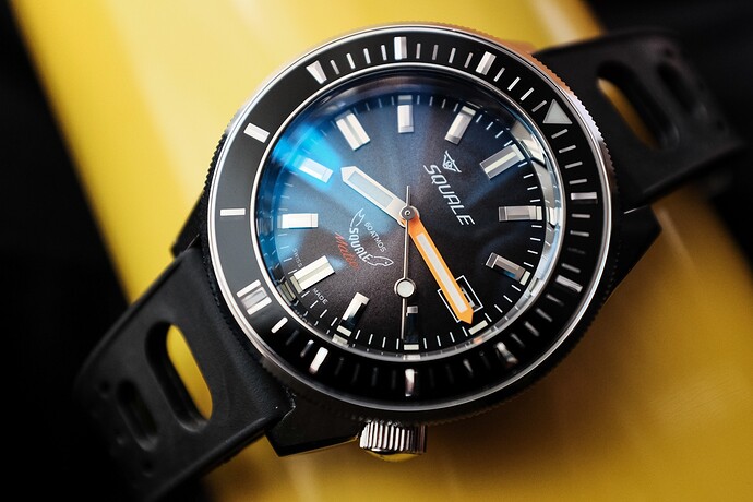 Squale-Squalematic-60-Atmos-Dive-Watch-Review-9