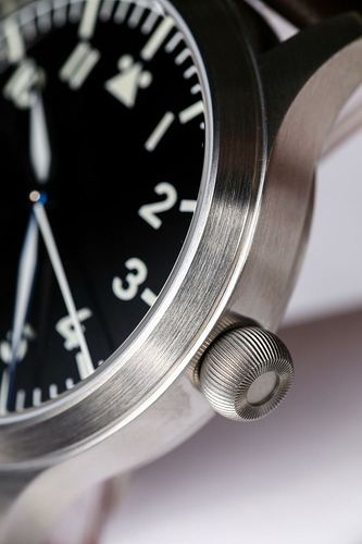 escapement-timeautomatic-nh35-movement-pilot