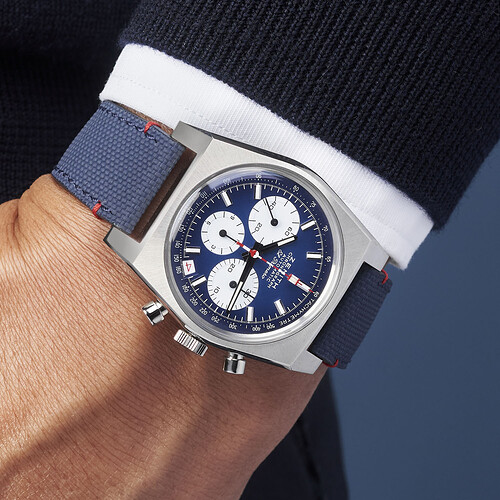 Zenith-Chronomaster-Revival-Liberty-A384-US-Edition-4