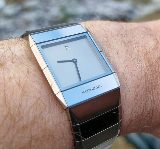Jacob Jensen JJ552 552