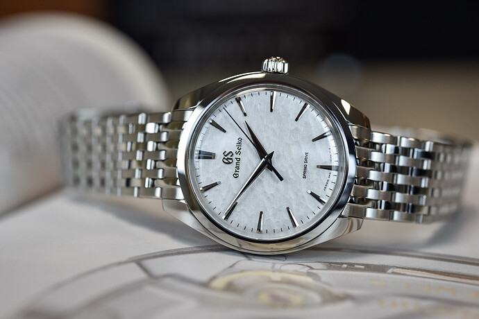 Grand-Seiko-Omiwatari-SBGY013-Spring-Drive-hands-on-review-8
