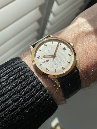 35005F28-00E3-4BEE-90A4-EAB8D598AED3_1_105_c