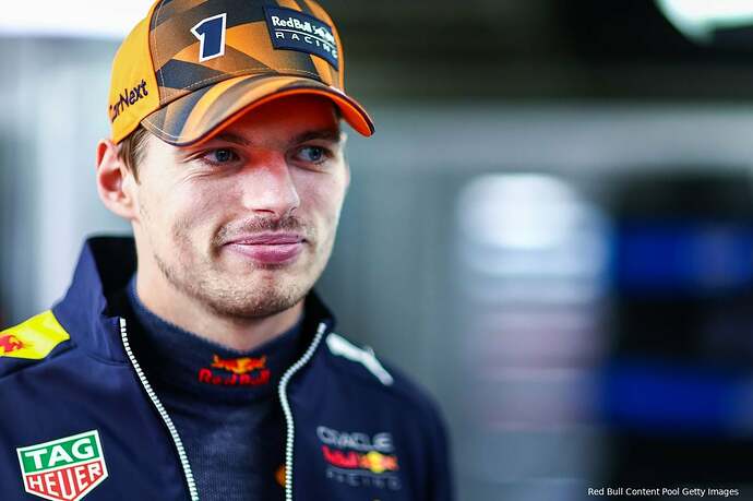 https___s3-newsifier.ams3.digitaloceanspaces.com_www.f1maximaal.nl_images_2022-10_max-verstappen-red-bull-racing-f1-gp-japan-2022-63407d5da9594