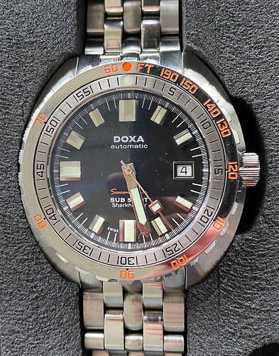 Doxa Sharkhunter Sub 5000 T