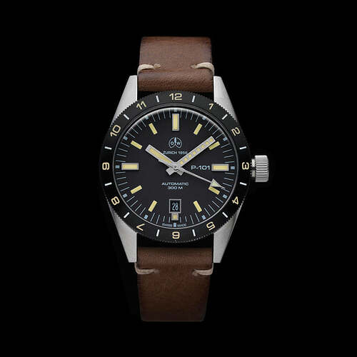 Ollech-and-Wajs-OW-P-101-military-watch-dial_600x