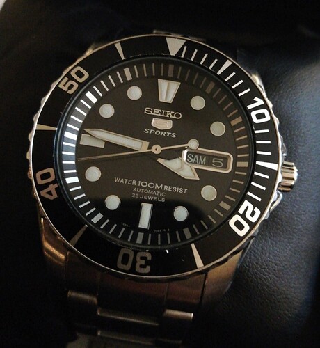 SEIKO 004