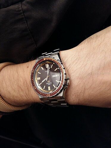 Seiko 7123-823B