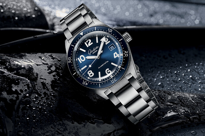 Glashutte-Original-SeaQ-39.5mm-Blue-Dial-Bezel-2020-6