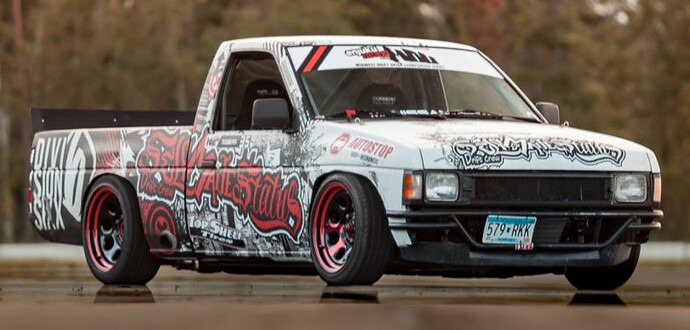 nissan-hardbody-drift-truck-s3-magazine-2-1280x640
