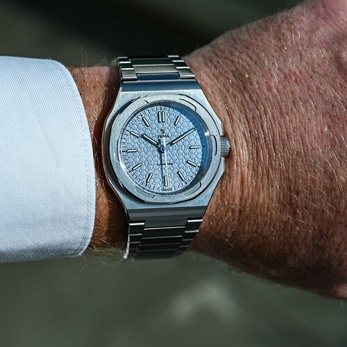 Yema-Urban-Traveller-2023-Collection-Calibre-YEMA2000-Hands-on-2