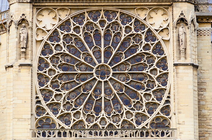 Zuidelijke-roosvenster-Notre-Dame