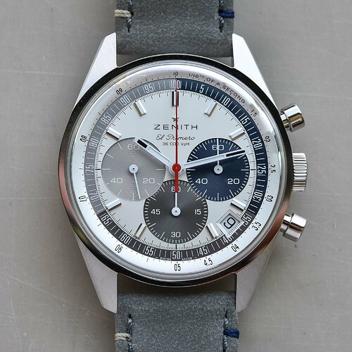 Zenith-Chronomaster-Original-E-commerce-Tri-Colour-03.3200.360034.C869-hands-on-2