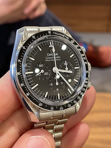 3861 Moonwatch (2)