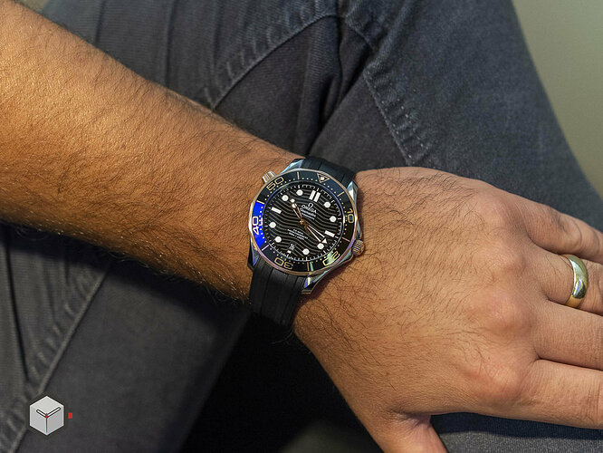 210-22-42-20-01-002-omega-seamaster-diver-300m-42mm-10