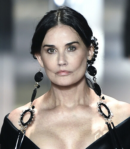 demi-moore-plastic-surgery-transformation-12