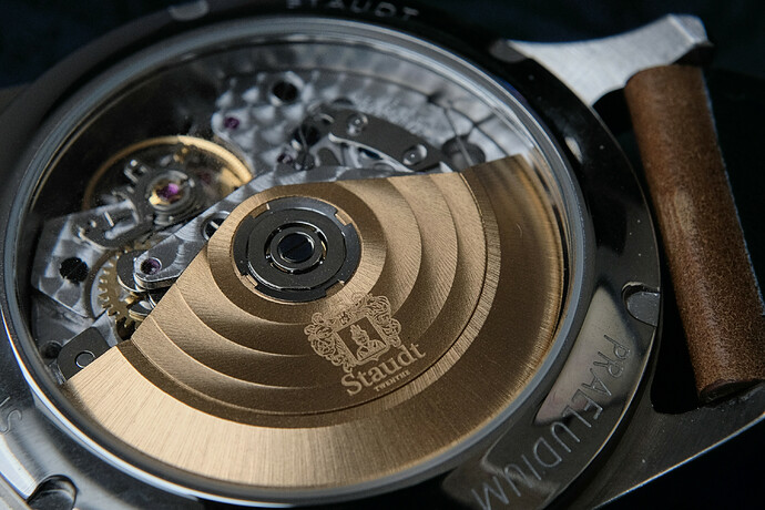 Staudt - Uurwerk macro