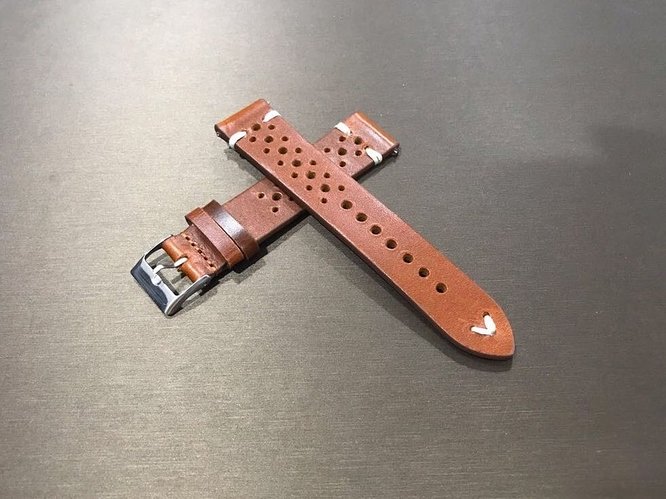 2018mm_oiled_vintage_brown_rally_strap_1546171203_1537c0d1
