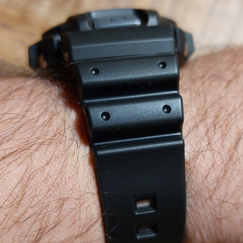 CASIO DW-6900-1V G-Shock-3230-50mm-16mm-20211215-p042 (1)