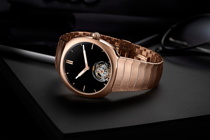 H-Moser-Cie-Streamliner-Tourbillon-Vantablack-Red-Gold-1