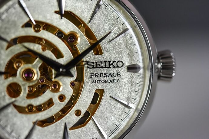 02_Seiko-Presage-Cocktail-Time-Star-Bar-Open-Dial-SSA455J1-and-SSA457J1-hands-on-7